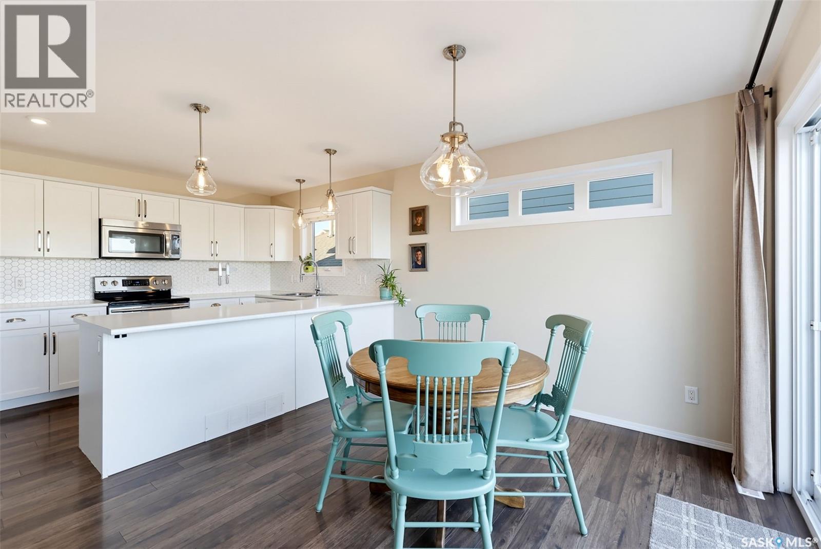 263 Eaton Crescent Property Photo 9
