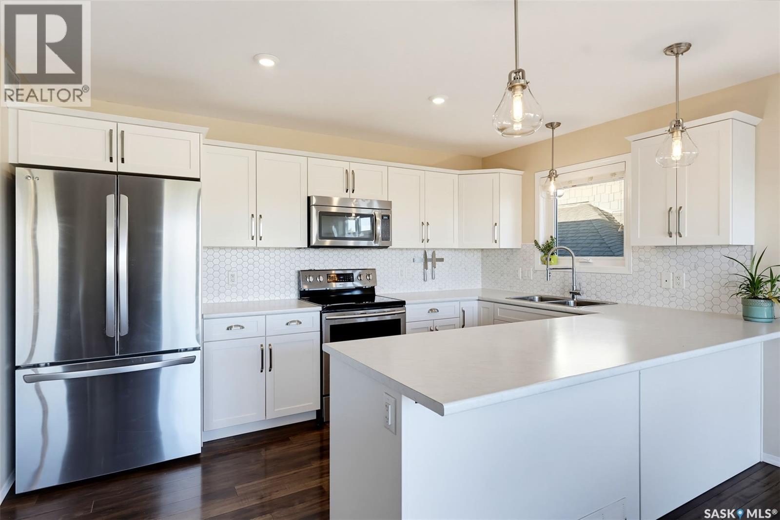 263 Eaton Crescent Property Photo 10