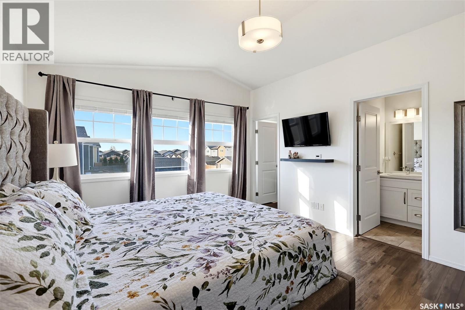 263 Eaton Crescent Property Photo 15