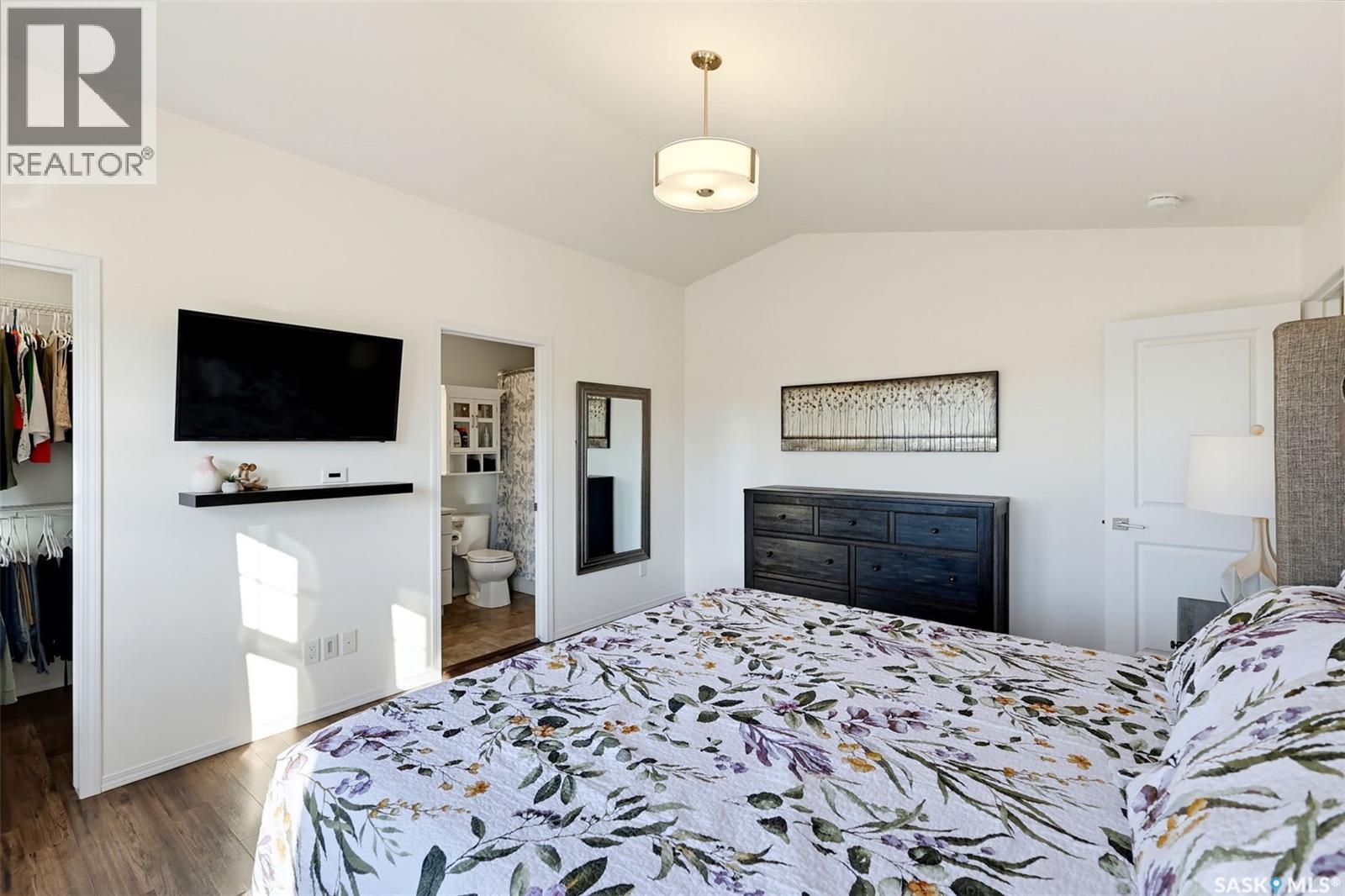 263 Eaton Crescent Property Photo 16
