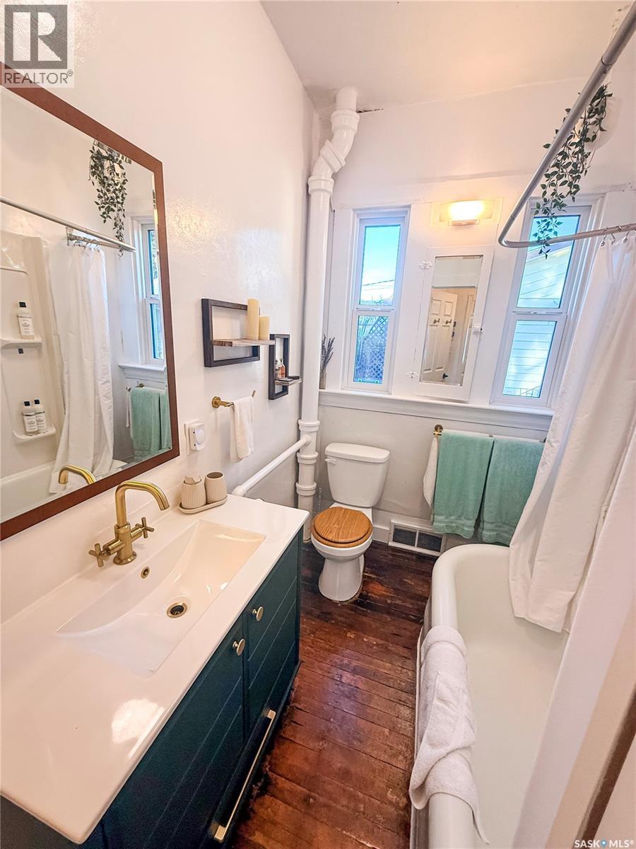 345 2nd Street W Property Photo 23