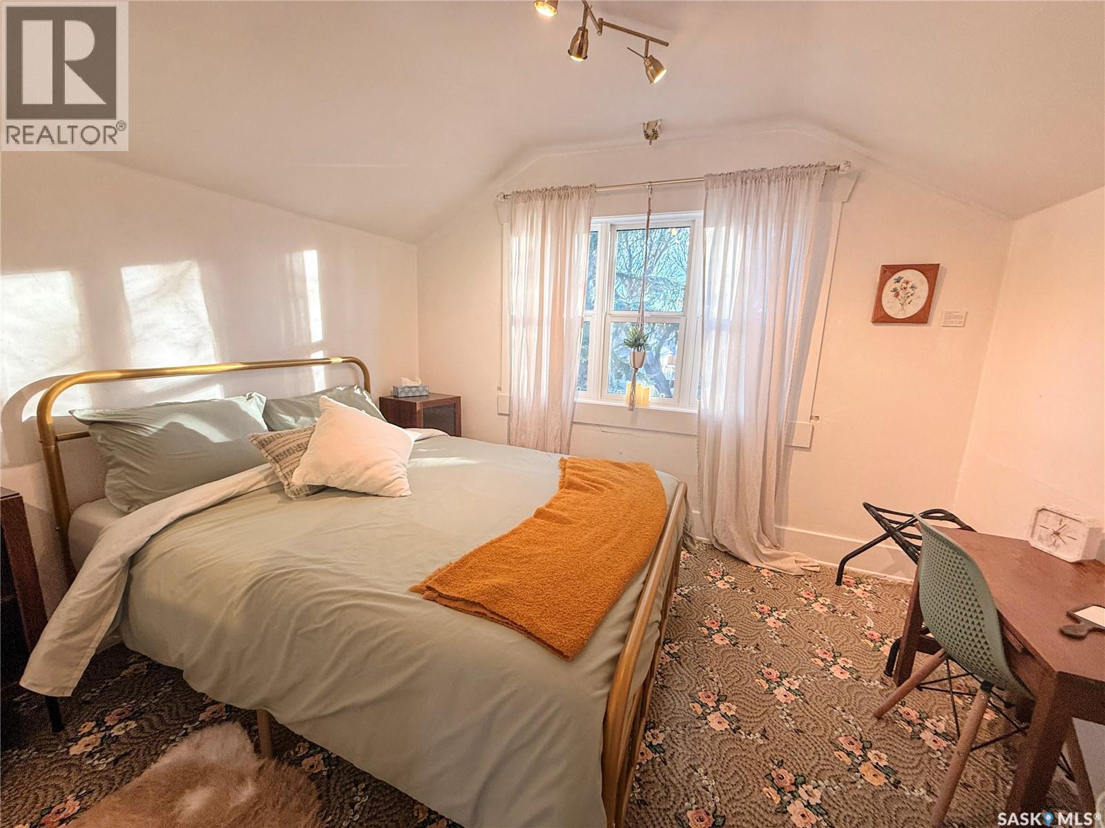 345 2nd Street W Property Photo 29