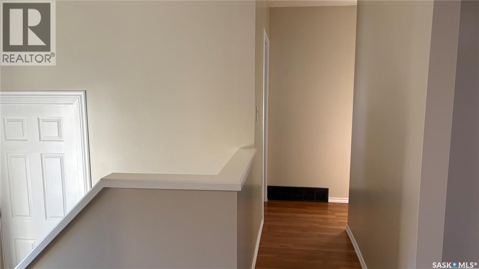 211 Downey Street Property Photo 6