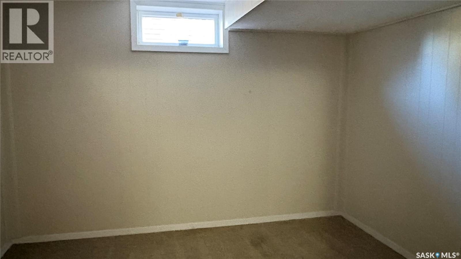 211 Downey Street Property Photo 14