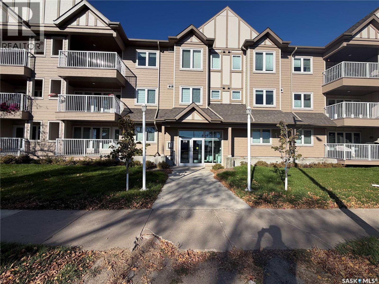 107 318 108th Street W Property Photo 2