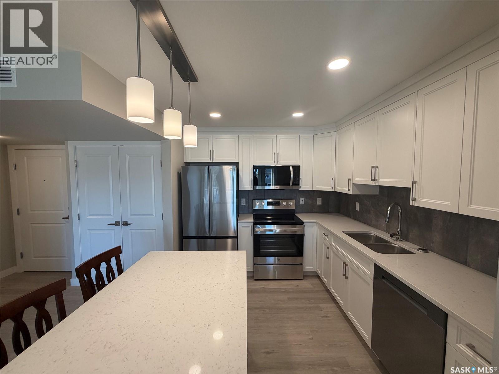 107 318 108th Street W Property Photo 10