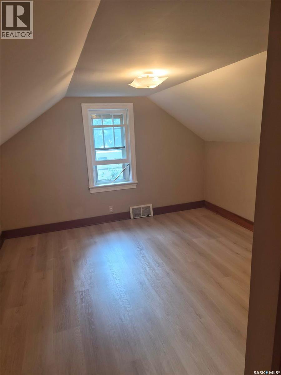 600 3rd Avenue Property Photo 13