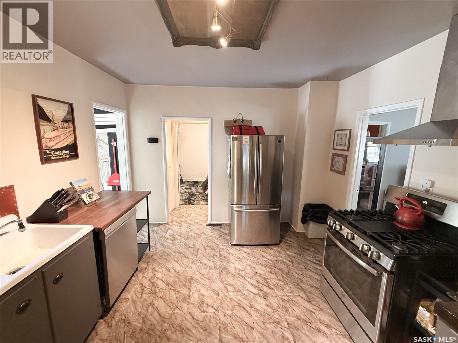 440 Redcoat Drive Property Photo 8