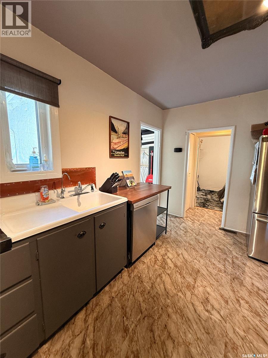 440 Redcoat Drive Property Photo 12