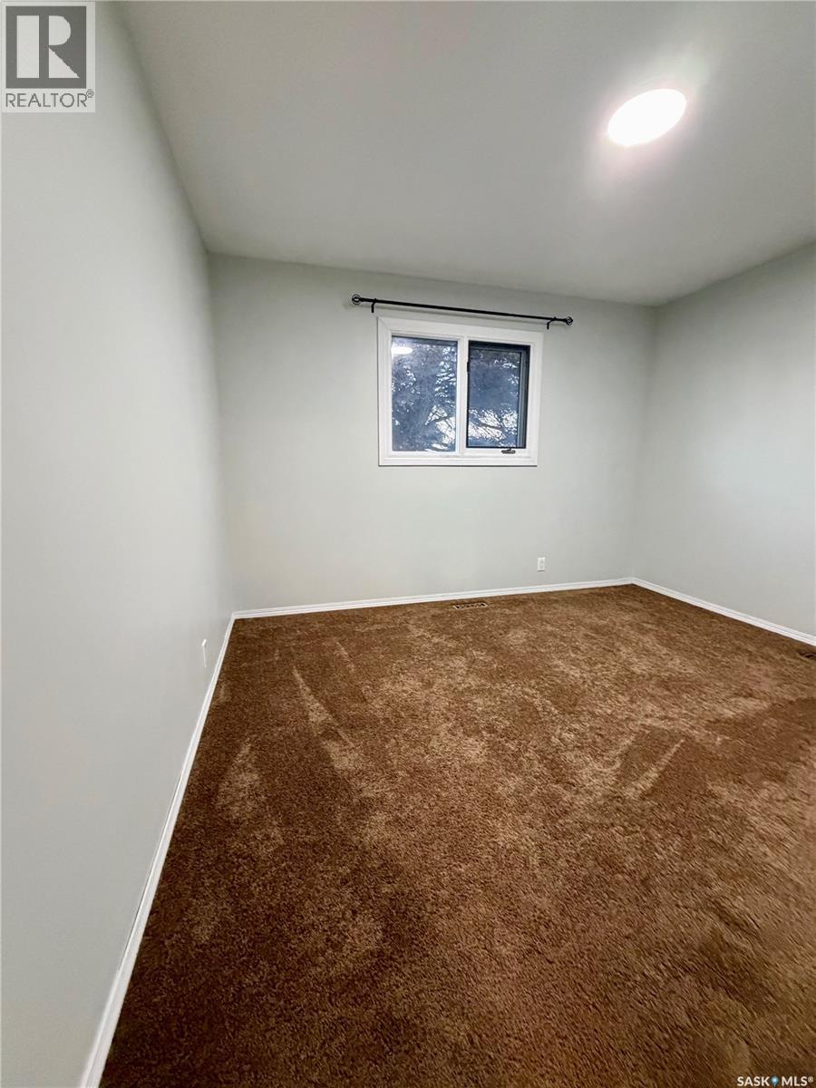 713 Birch Crescent Property Photo 26