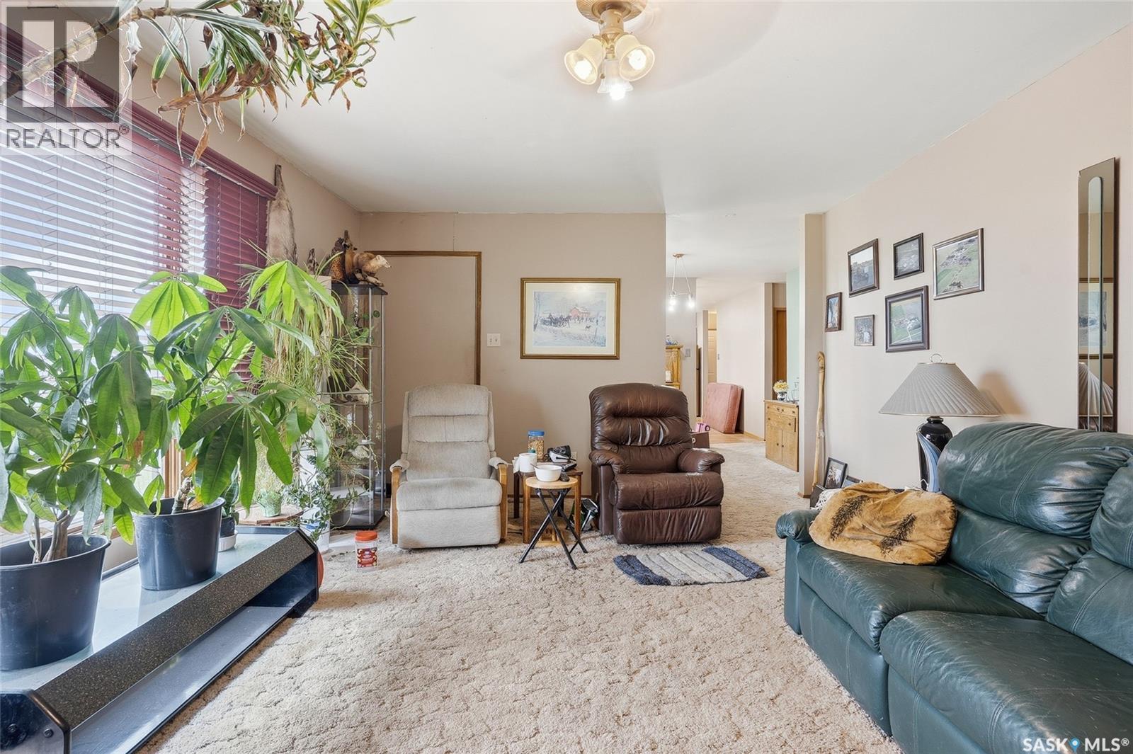 46 Hnatuk Rd Property Photo 16