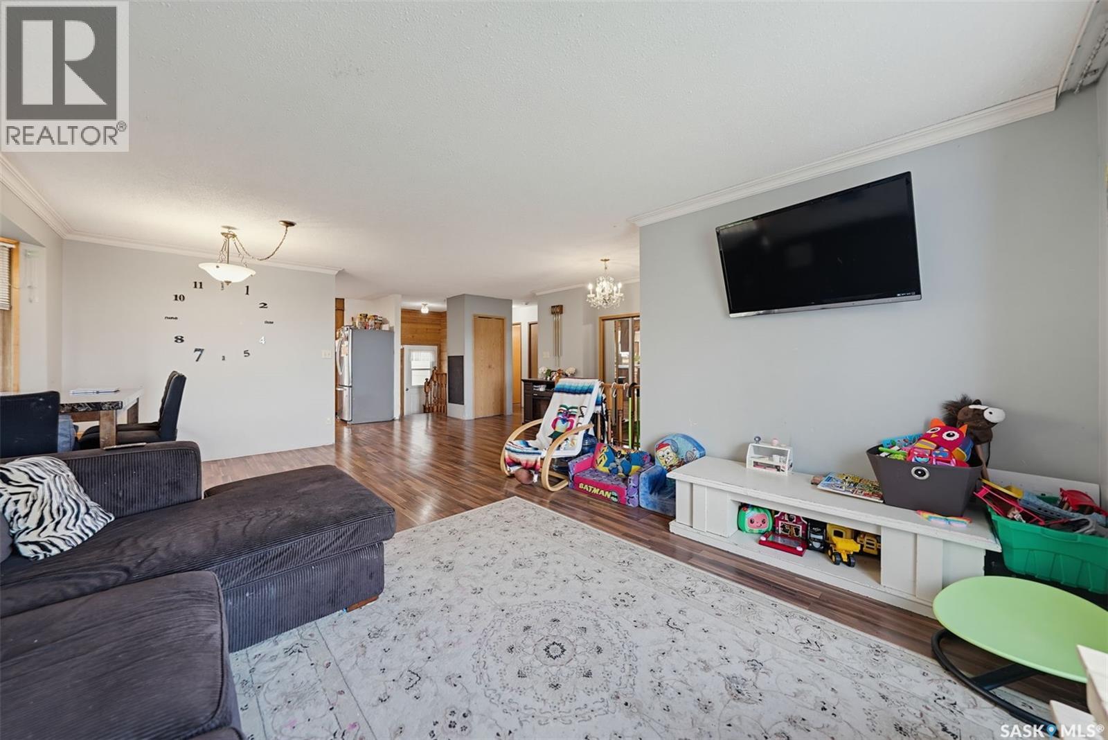 219 Hawkins Street Property Photo 7
