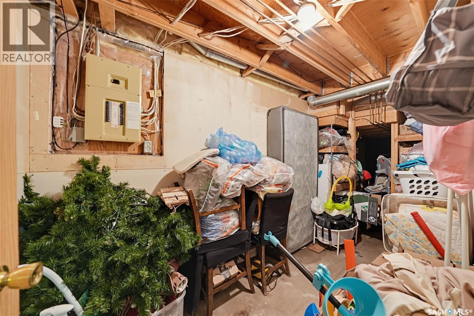 219 Hawkins Street Property Photo 23