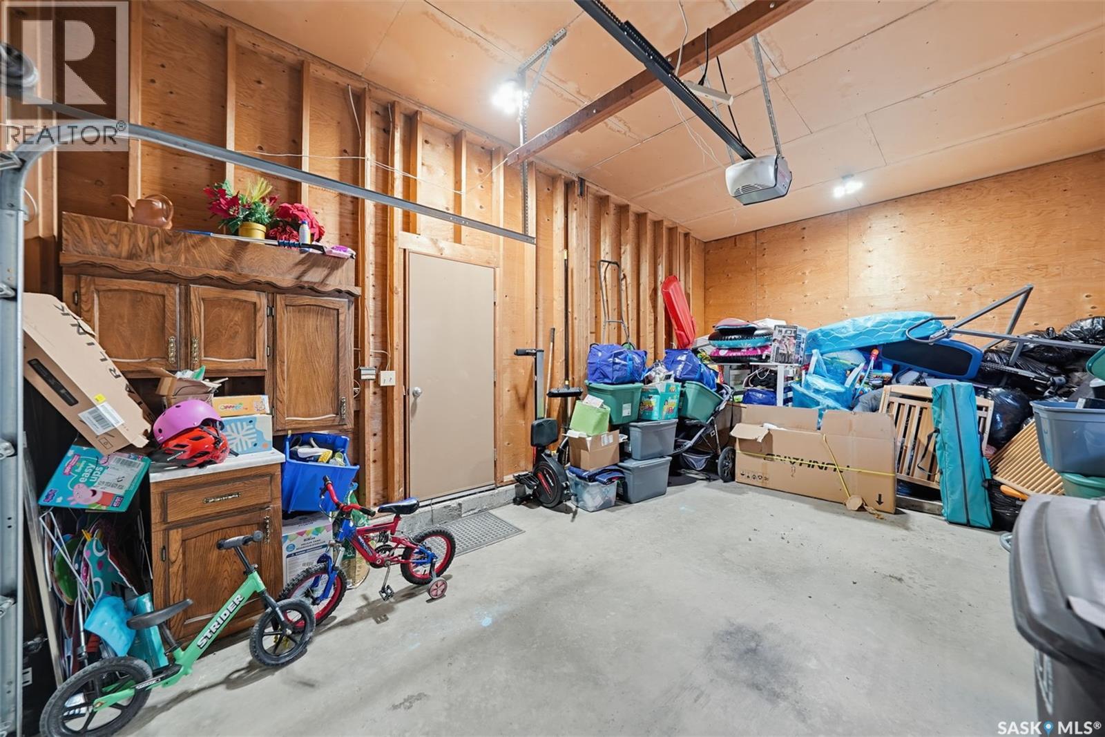 219 Hawkins Street Property Photo 24
