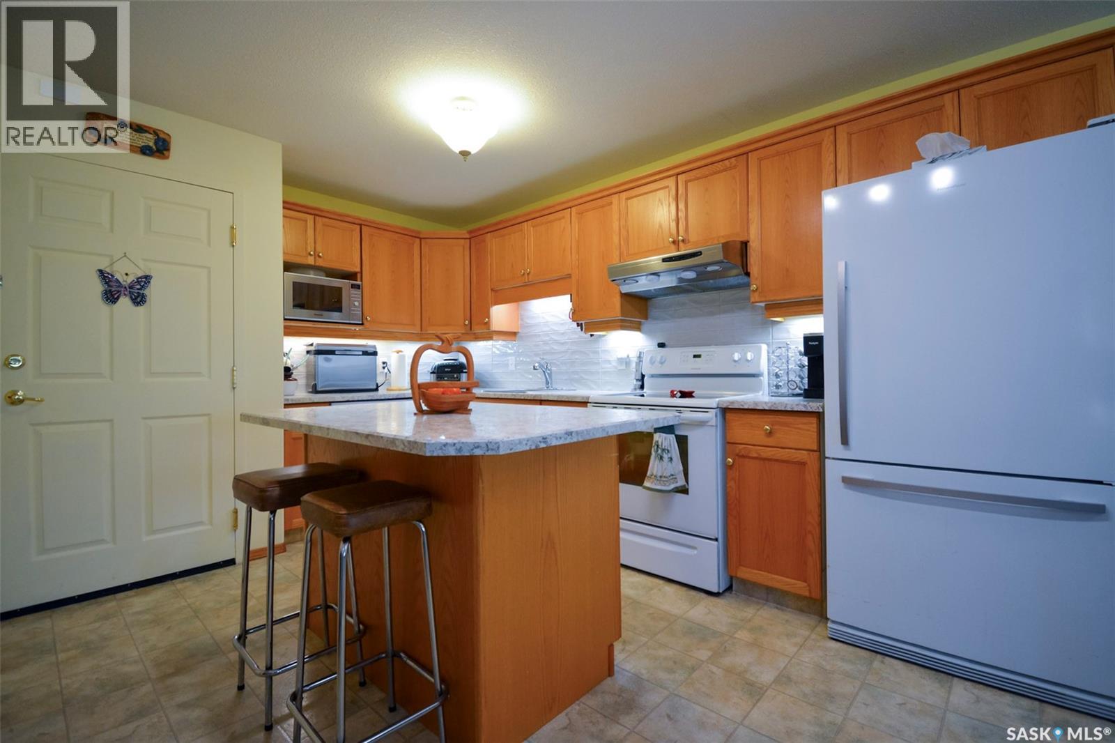 206 100 5th Avenue Property Photo 7