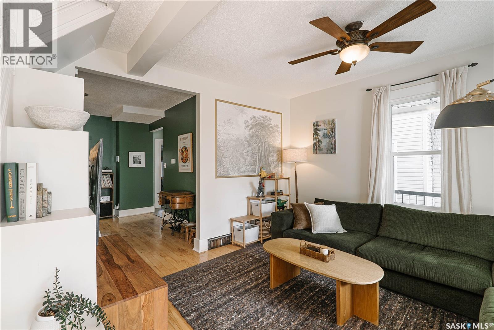 408 25th Street W Property Photo 11