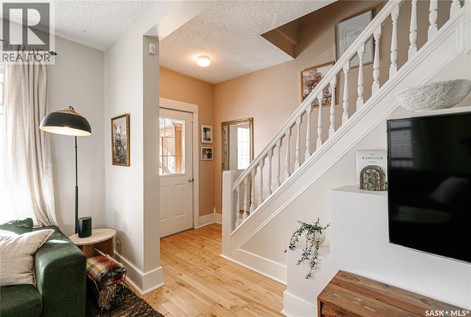 408 25th Street W Property Photo 13
