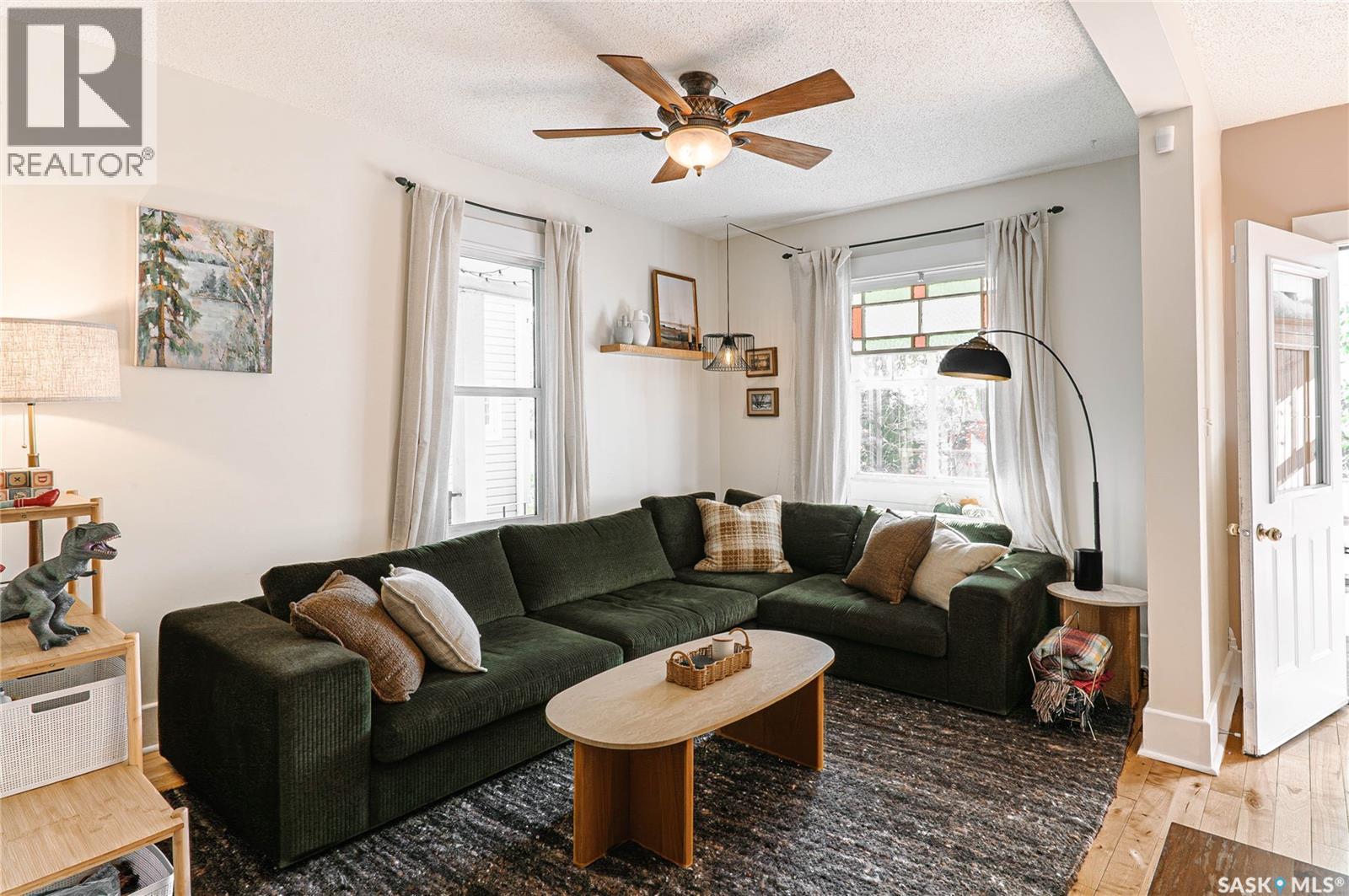 408 25th Street W Property Photo 15