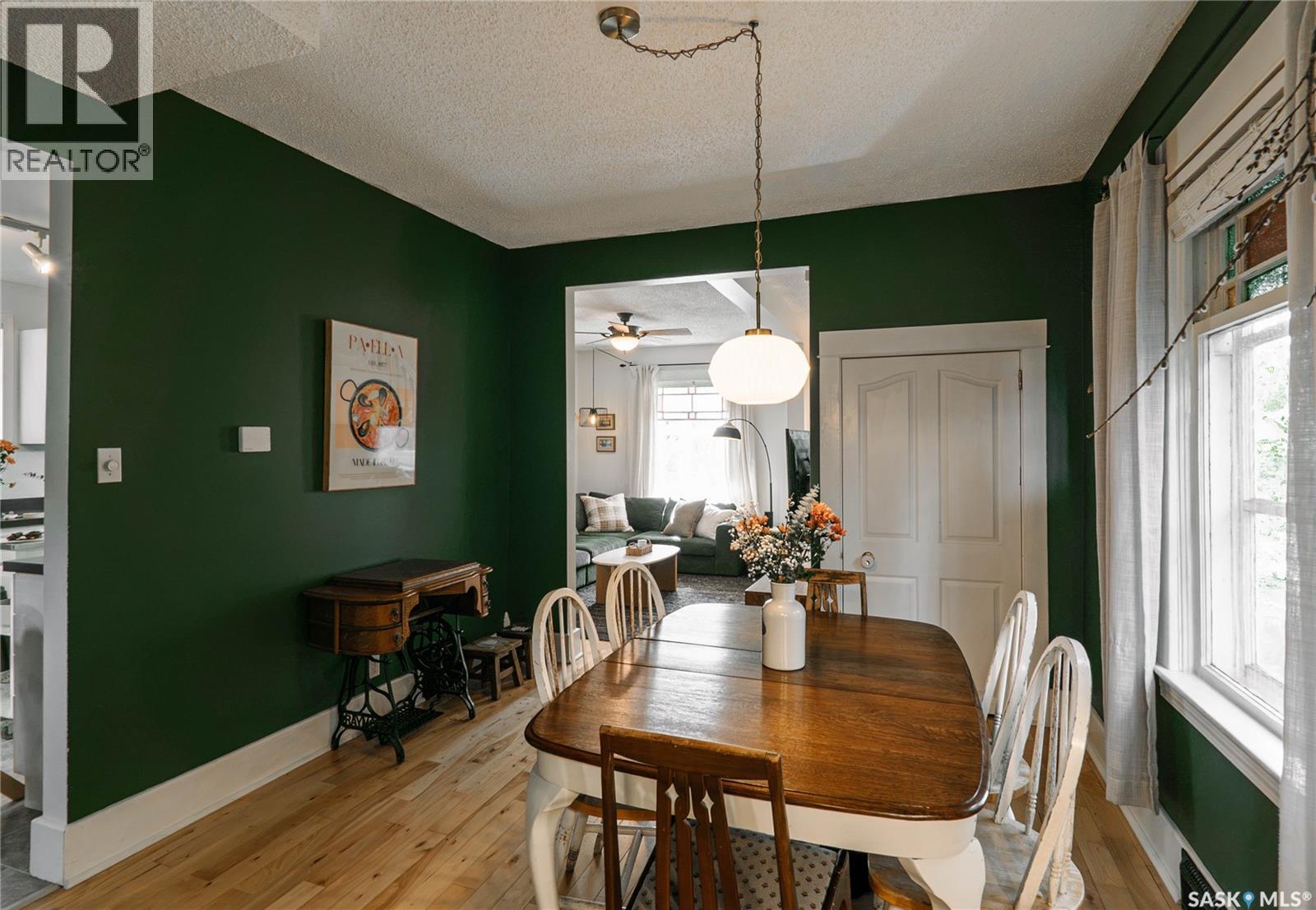 408 25th Street W Property Photo 18