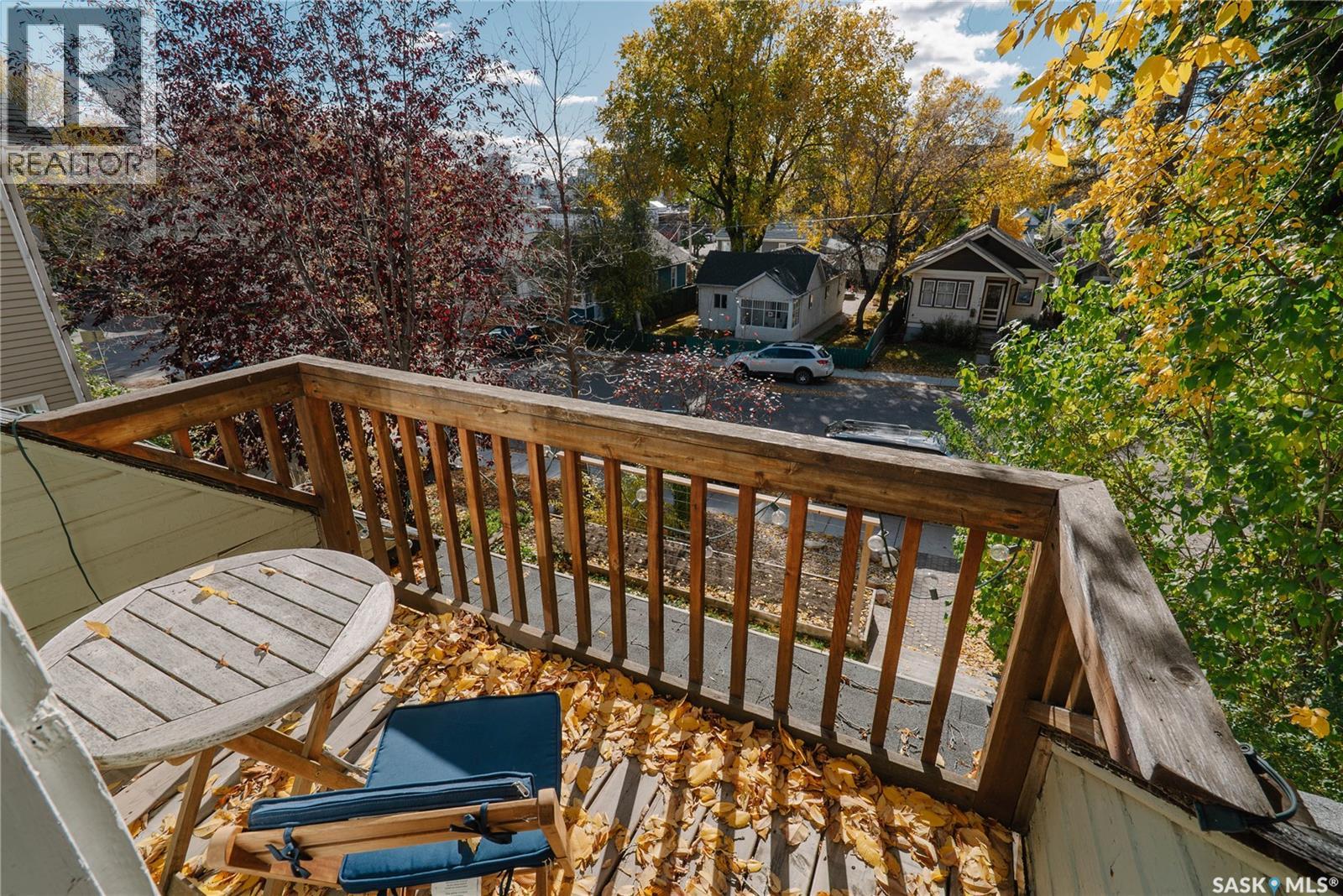 408 25th Street W Property Photo 41
