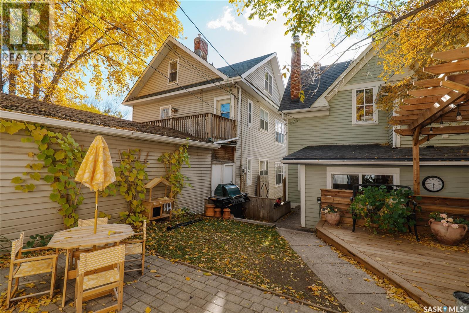 408 25th Street W Property Photo 49