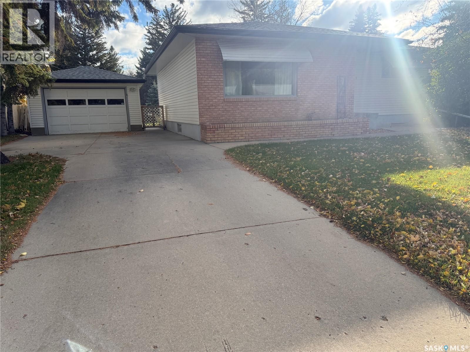 2517 Wiggins Avenue S Property Photo 3