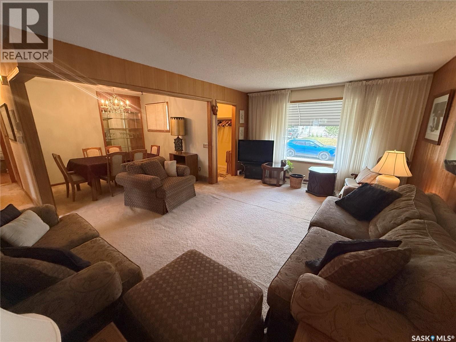 2517 Wiggins Avenue S Property Photo 7