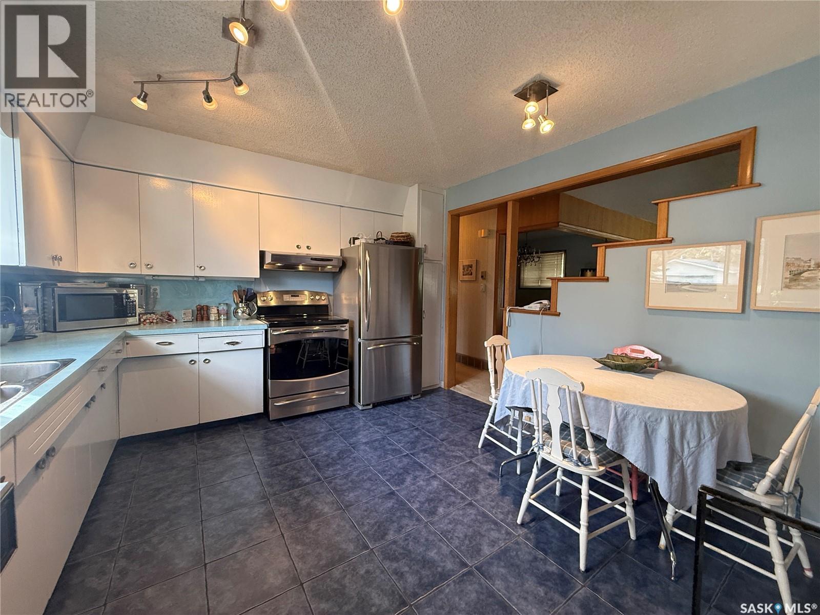2517 Wiggins Avenue S Property Photo 15