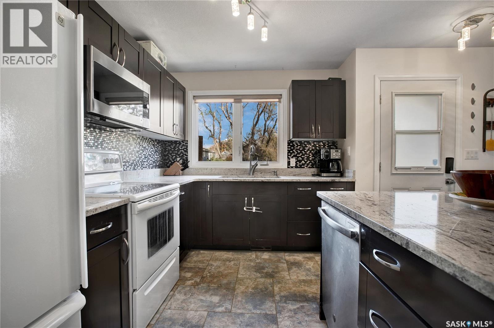 2017 9th Street Property Photo 6