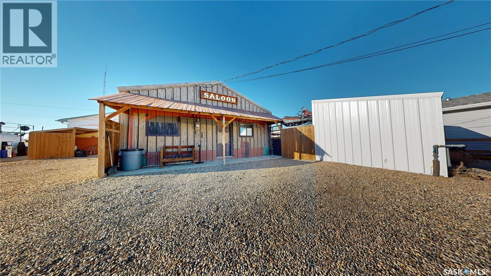 929 Railway Avenue Property Photo 10