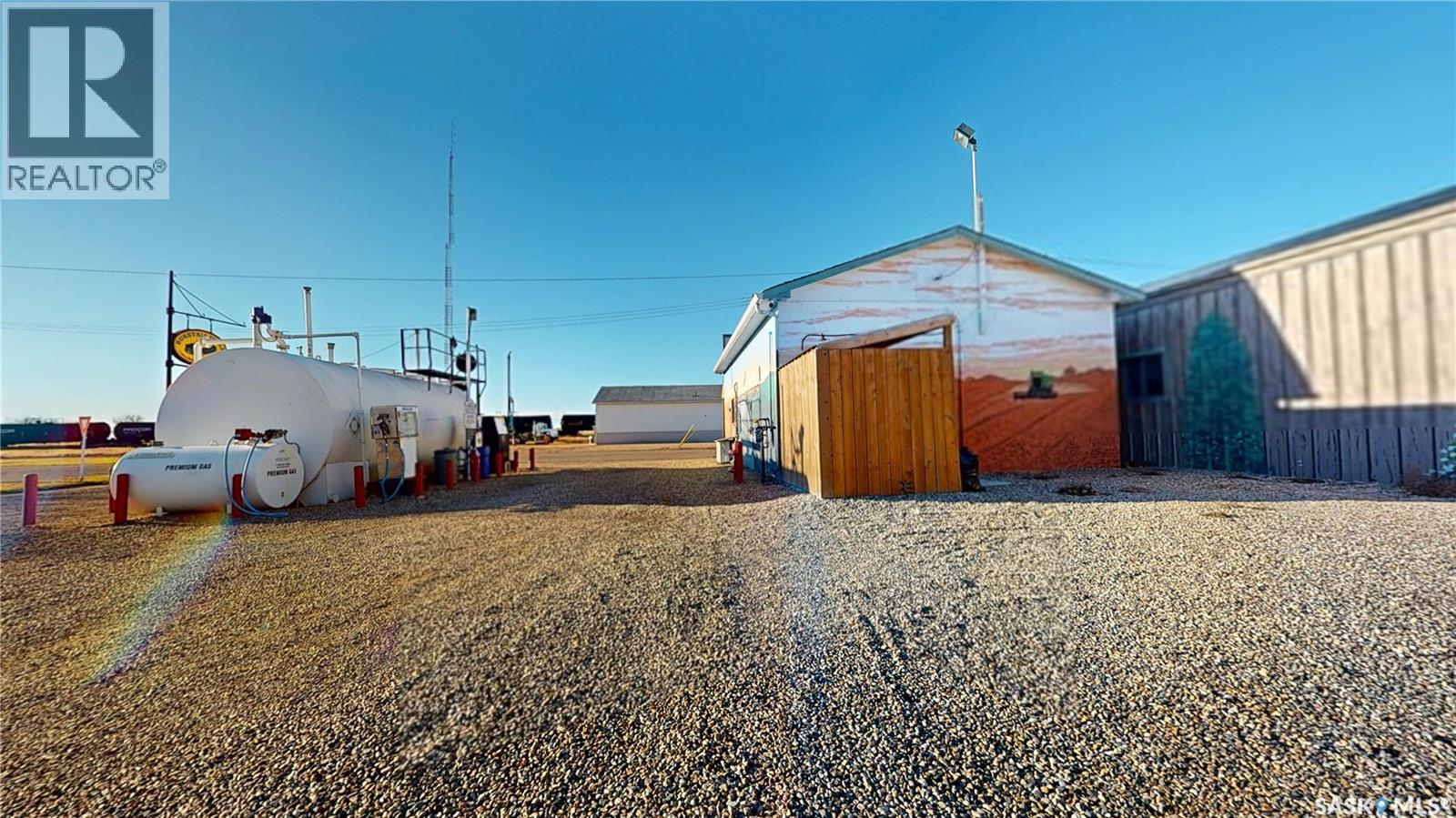929 Railway Avenue Property Photo 11