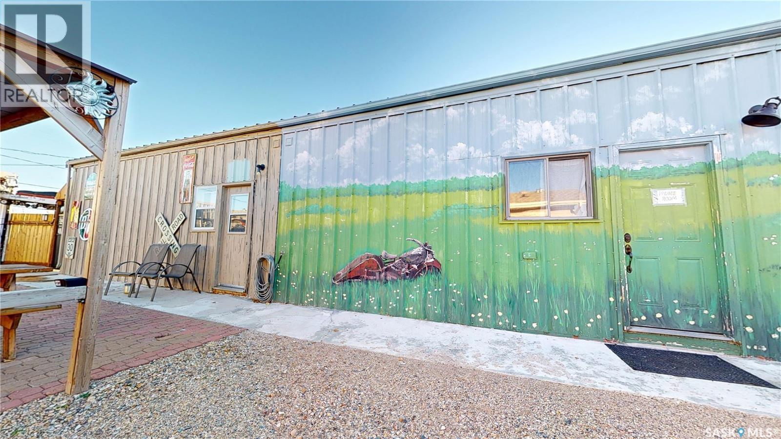929 Railway Avenue Property Photo 14