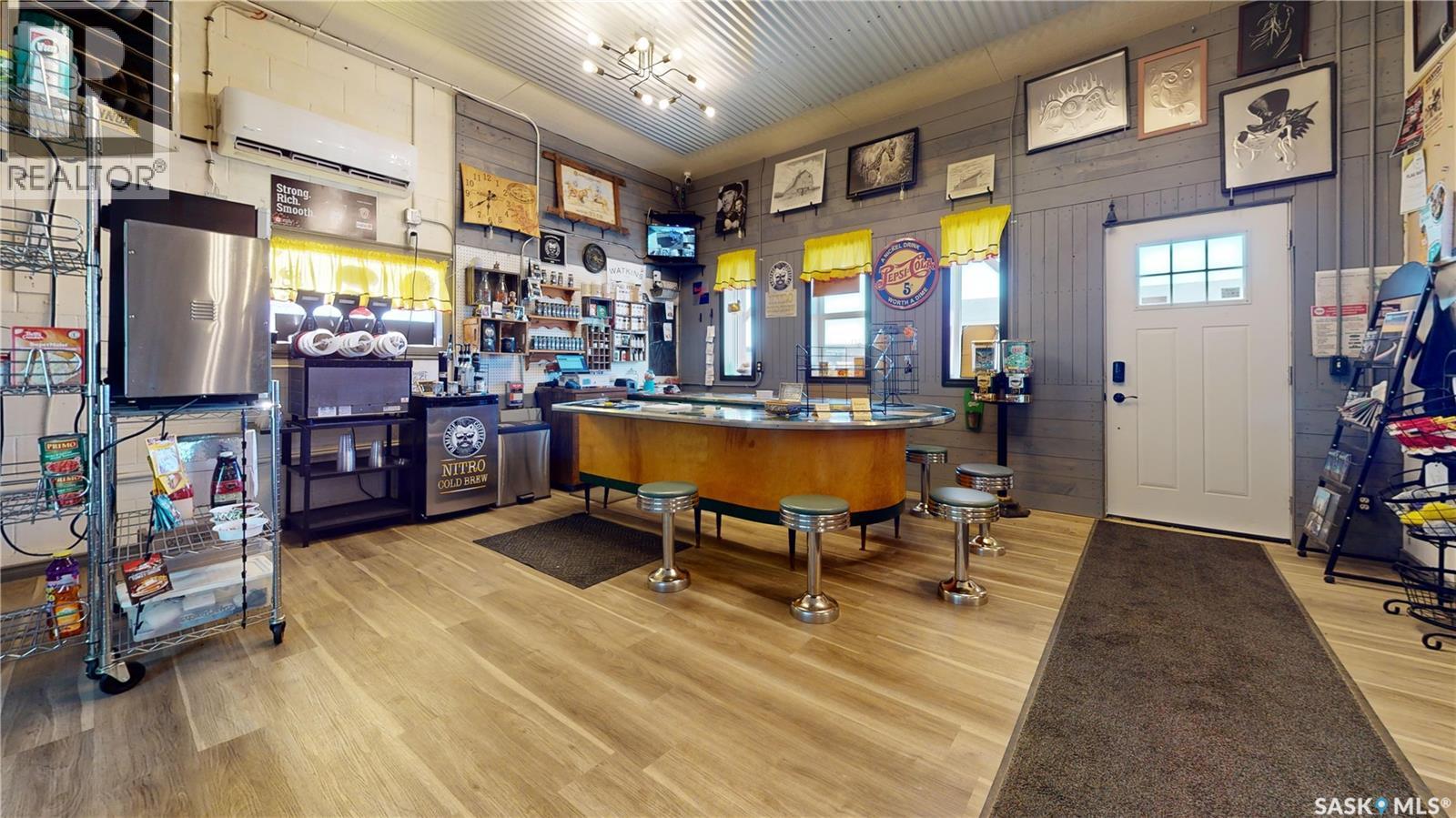 929 Railway Avenue Property Photo 18