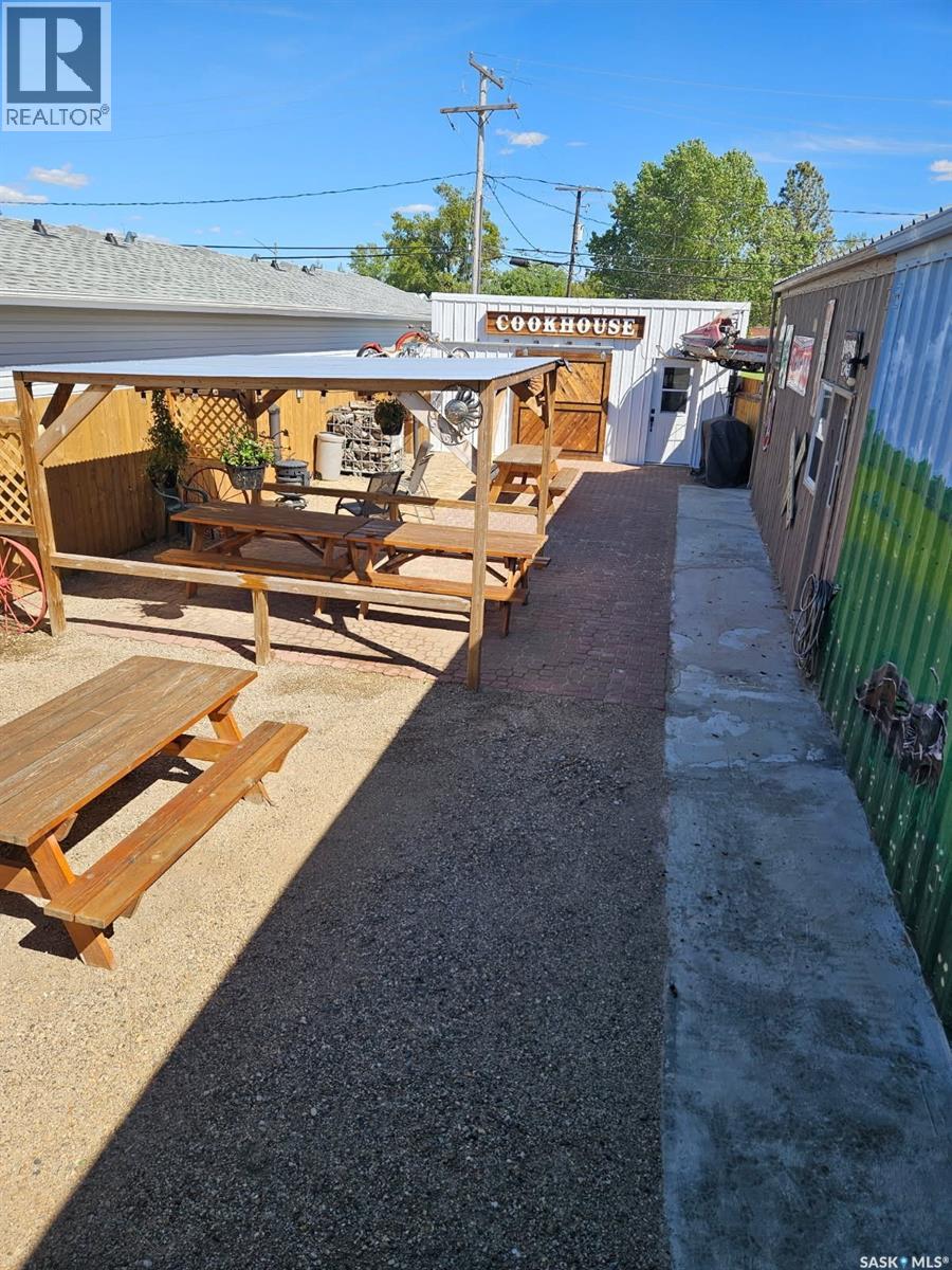 929 Railway Avenue Property Photo 38