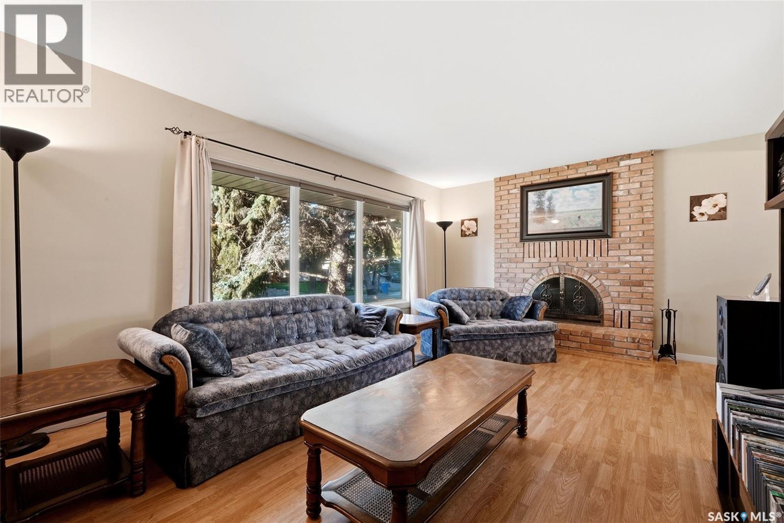69 Darke Crescent Property Photo 4