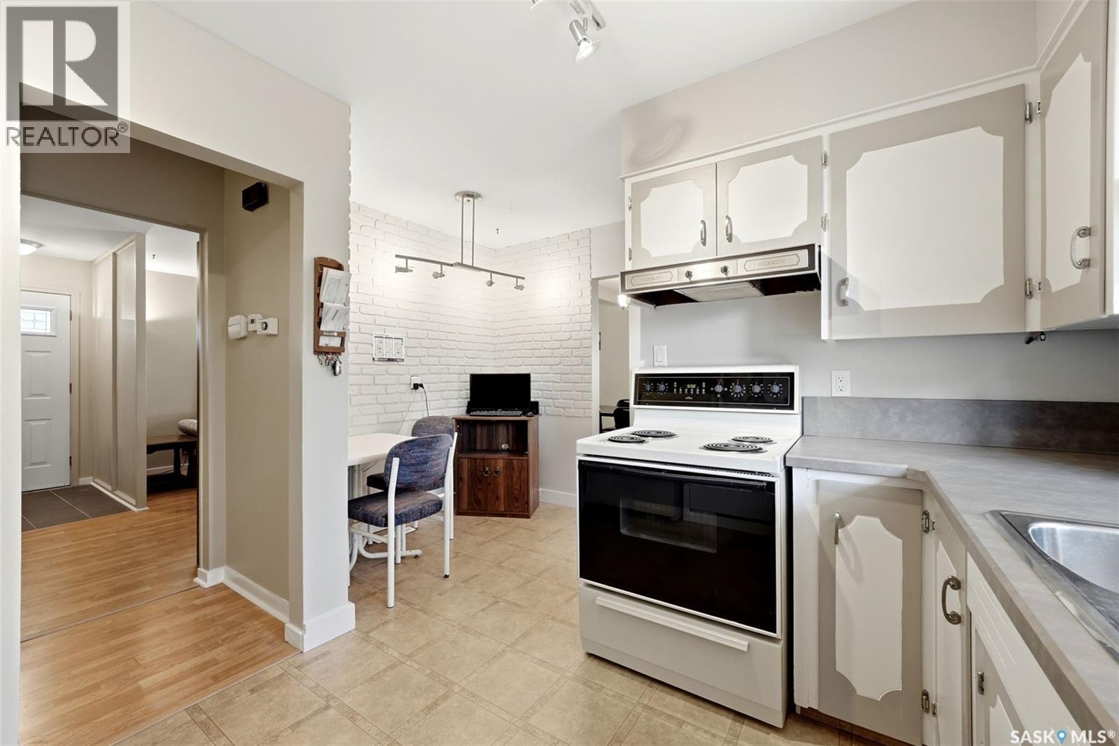 69 Darke Crescent Property Photo 10