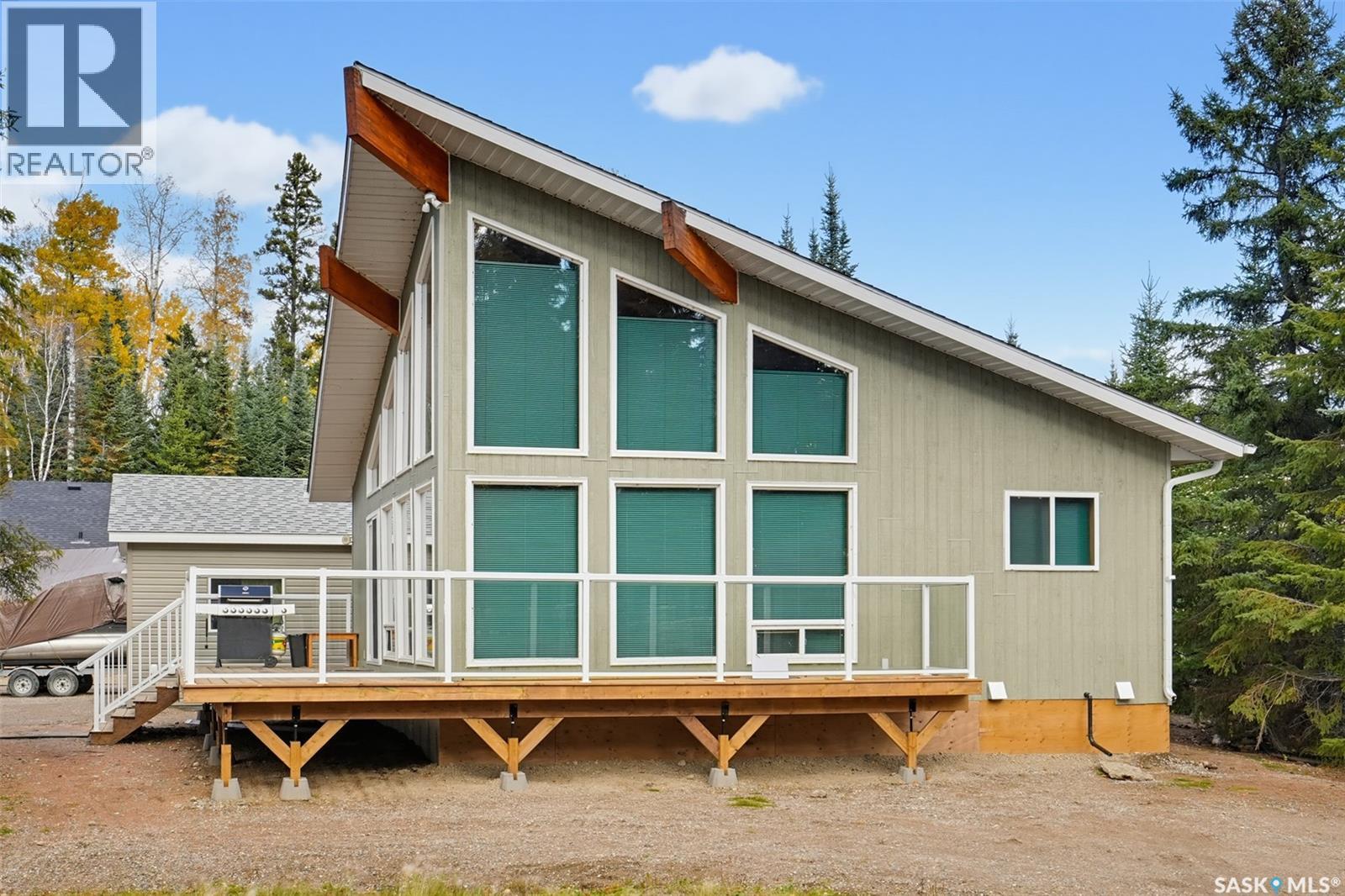 2 Falcon Place Property Photo 3