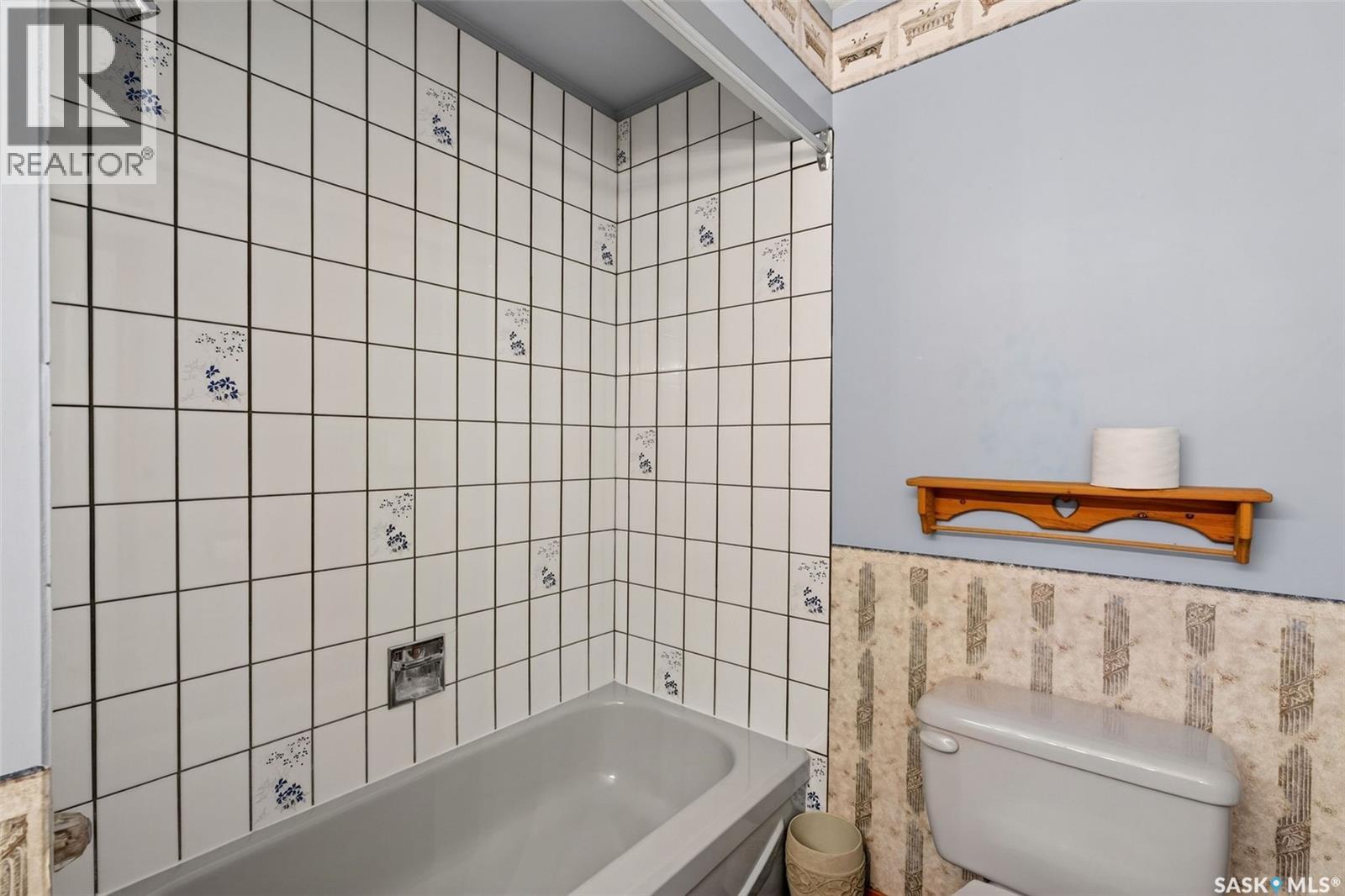 718 Golburn Crescent Property Photo 22