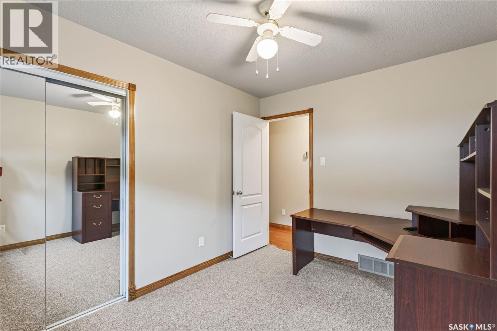 718 Golburn Crescent Property Photo 24