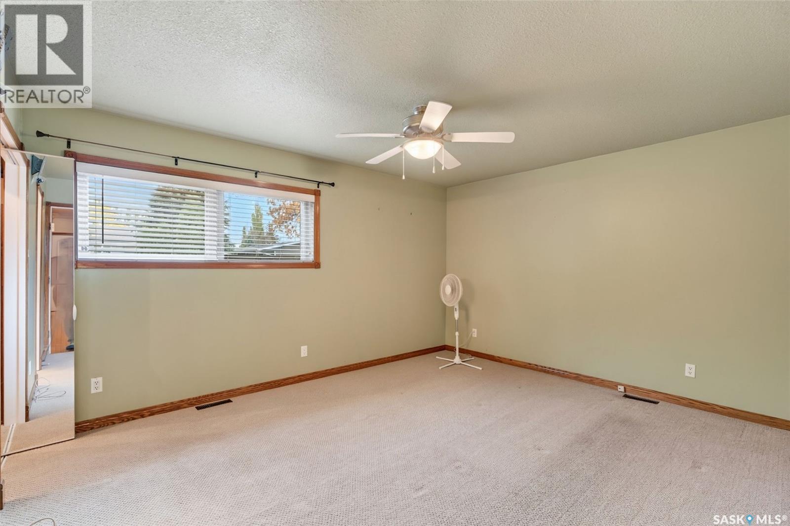 718 Golburn Crescent Property Photo 26