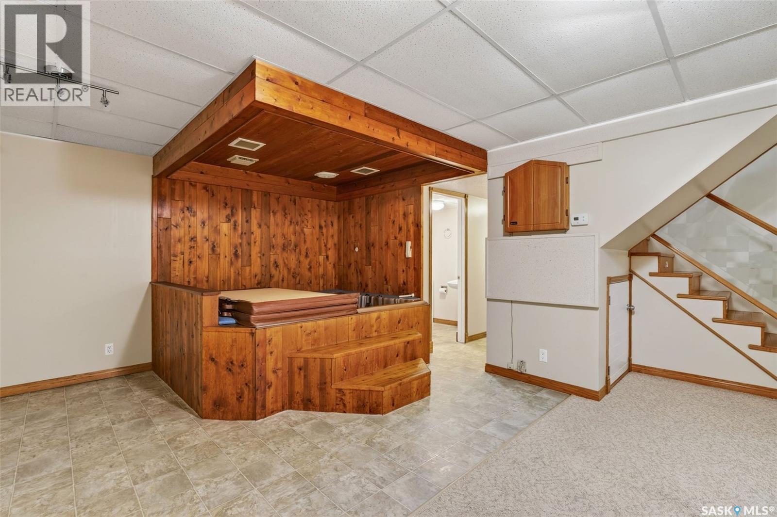718 Golburn Crescent Property Photo 36