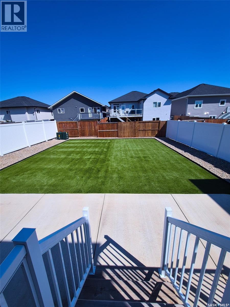 118 Stromberg Crescent Property Photo 44