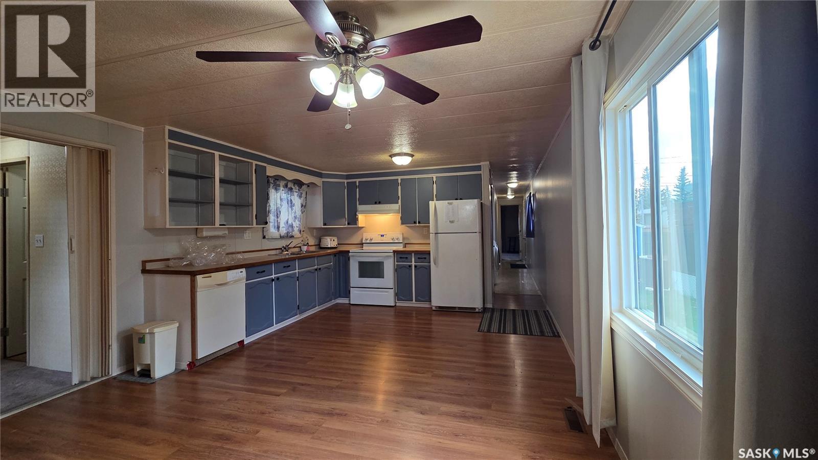 485 32nd Street Property Photo 2