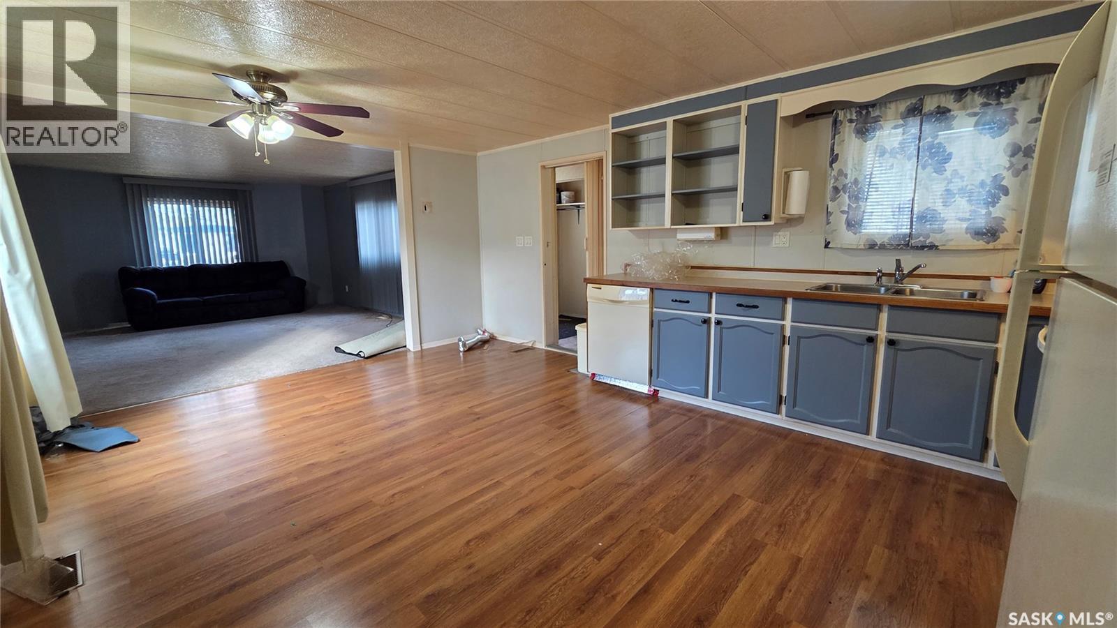 485 32nd Street Property Photo 3