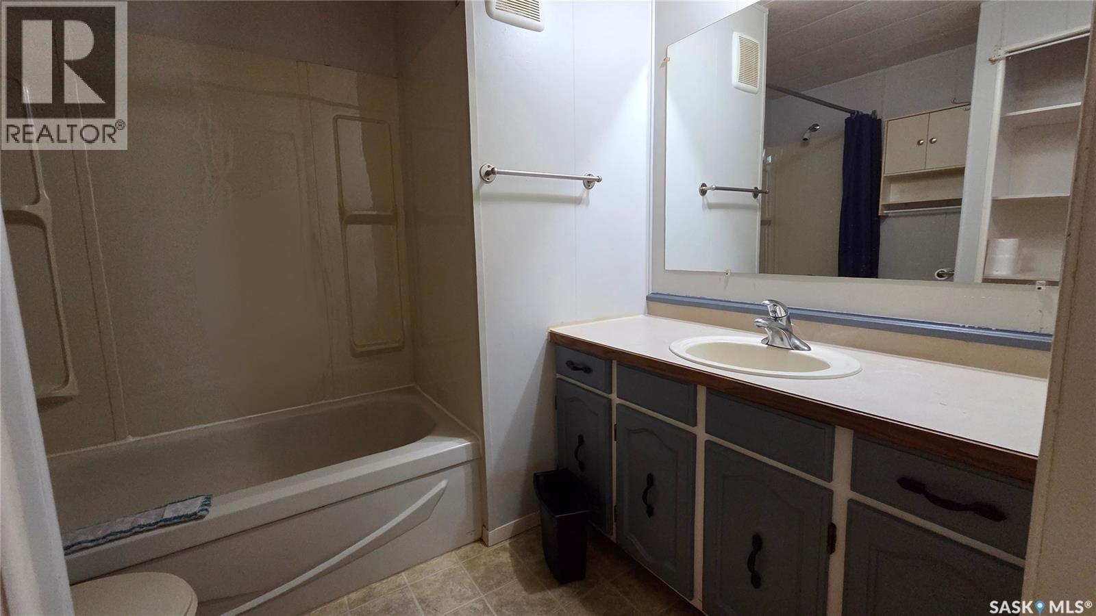 485 32nd Street Property Photo 7