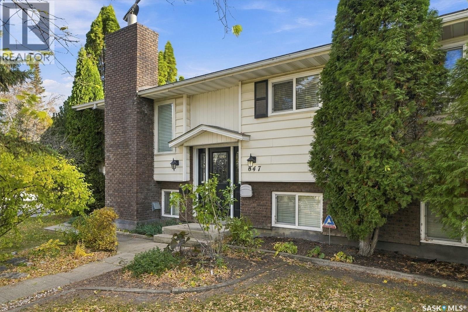 647 Redberry Road Property Photo 1
