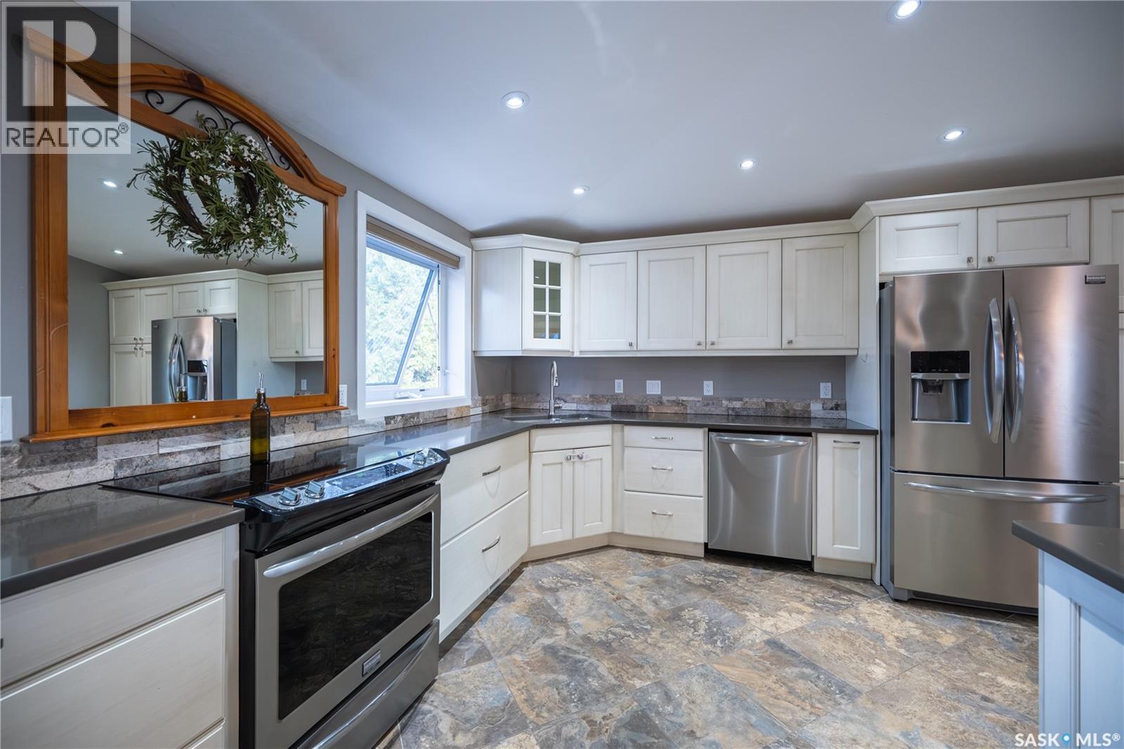444 Mountview Road Property Photo 1