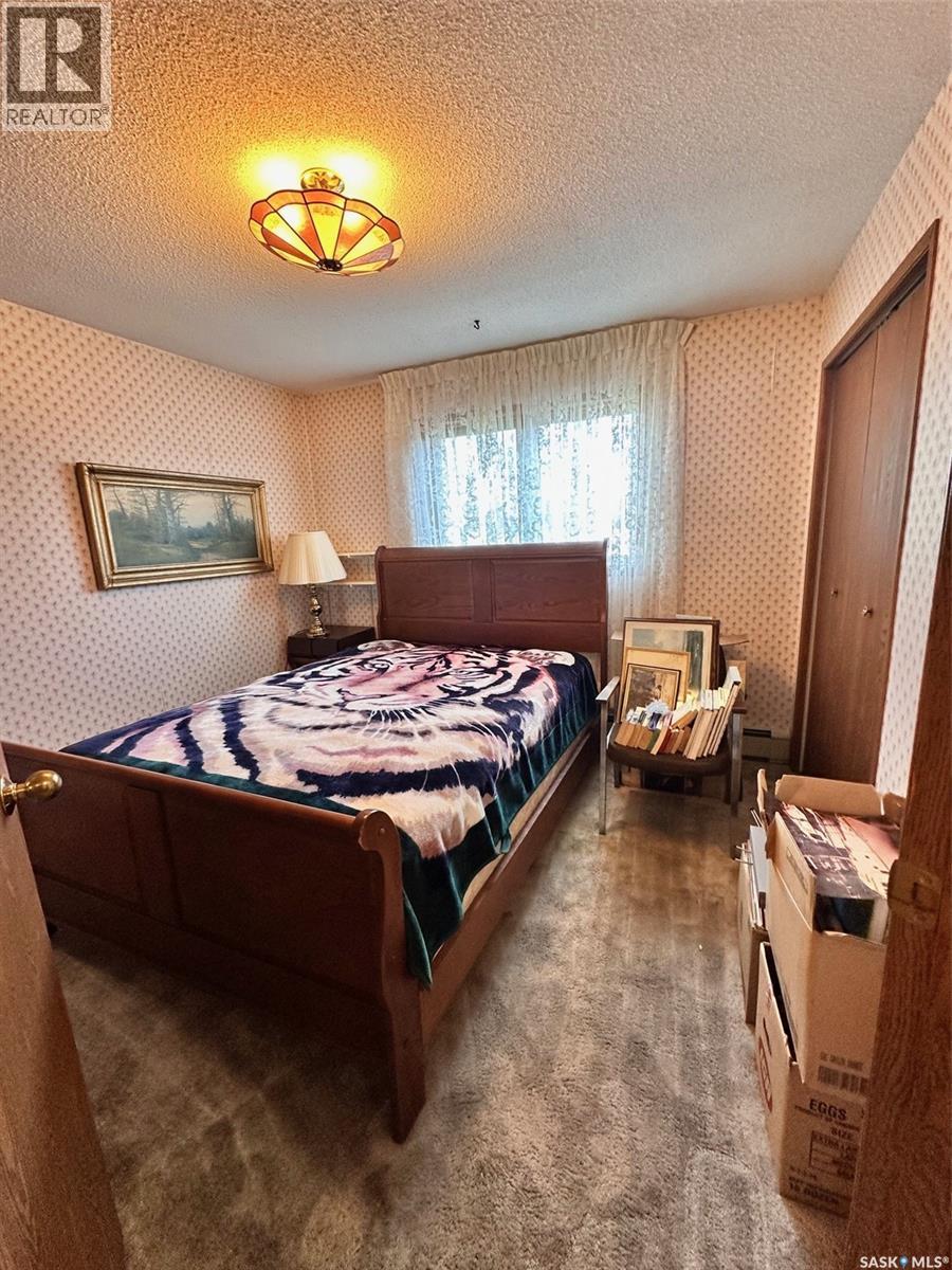 209 5th Avenue E Property Photo 7