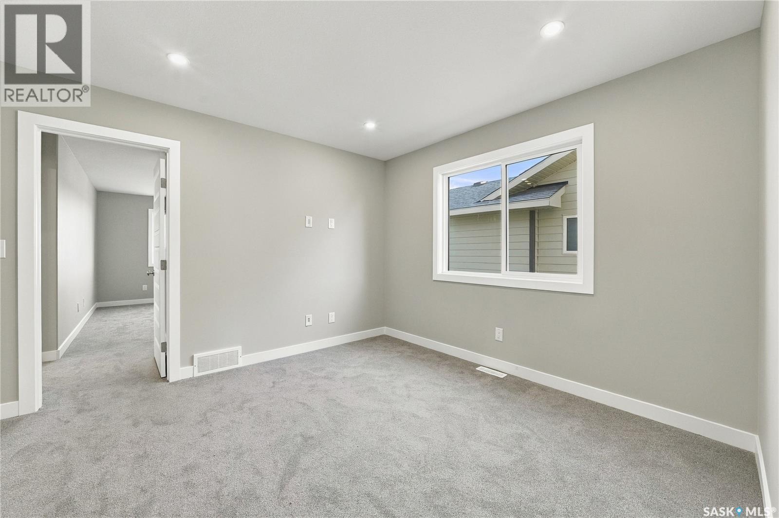 442 Leskiw Bend Property Photo 27