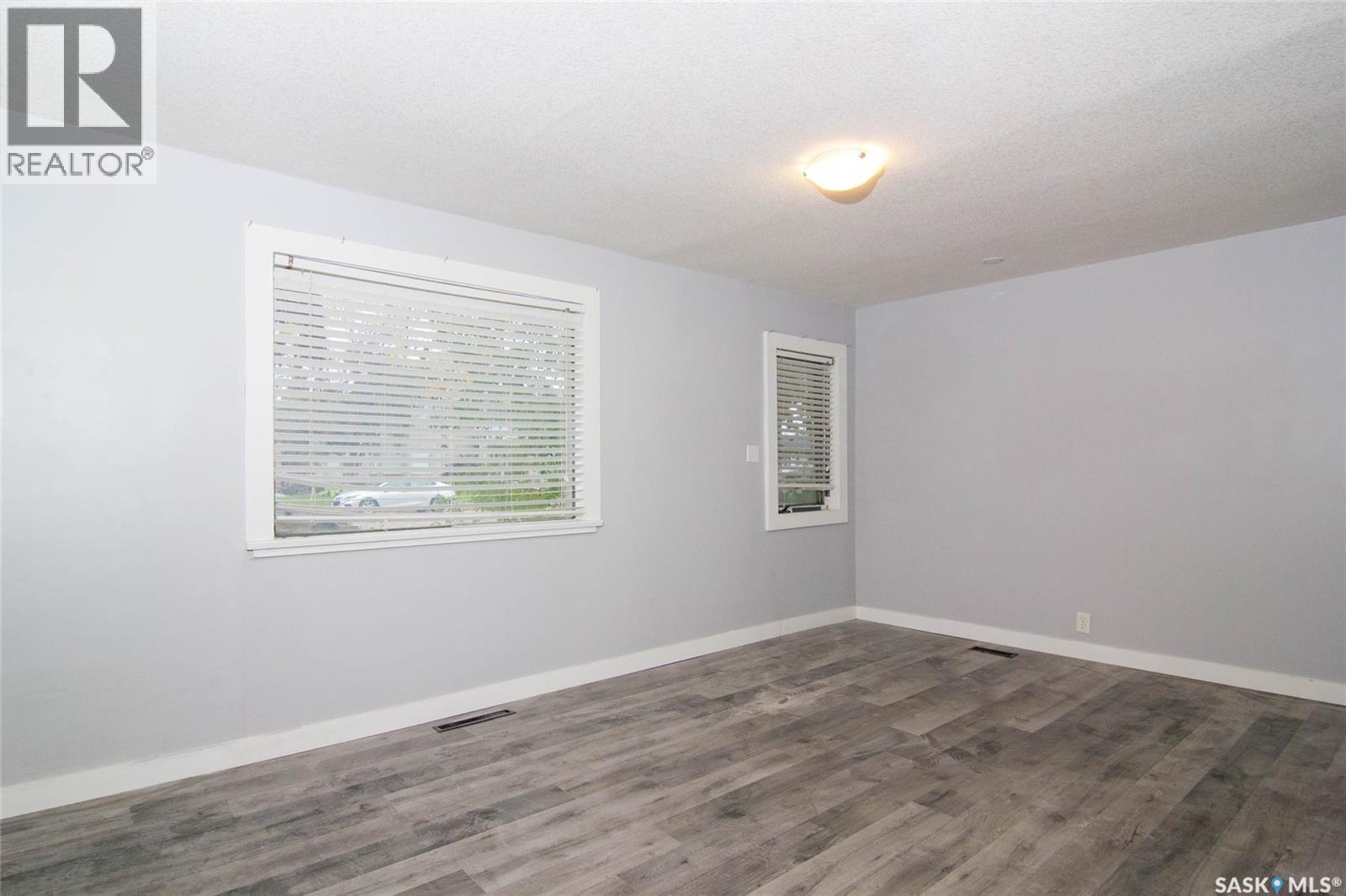 308 Hilliard Street E Property Photo 12
